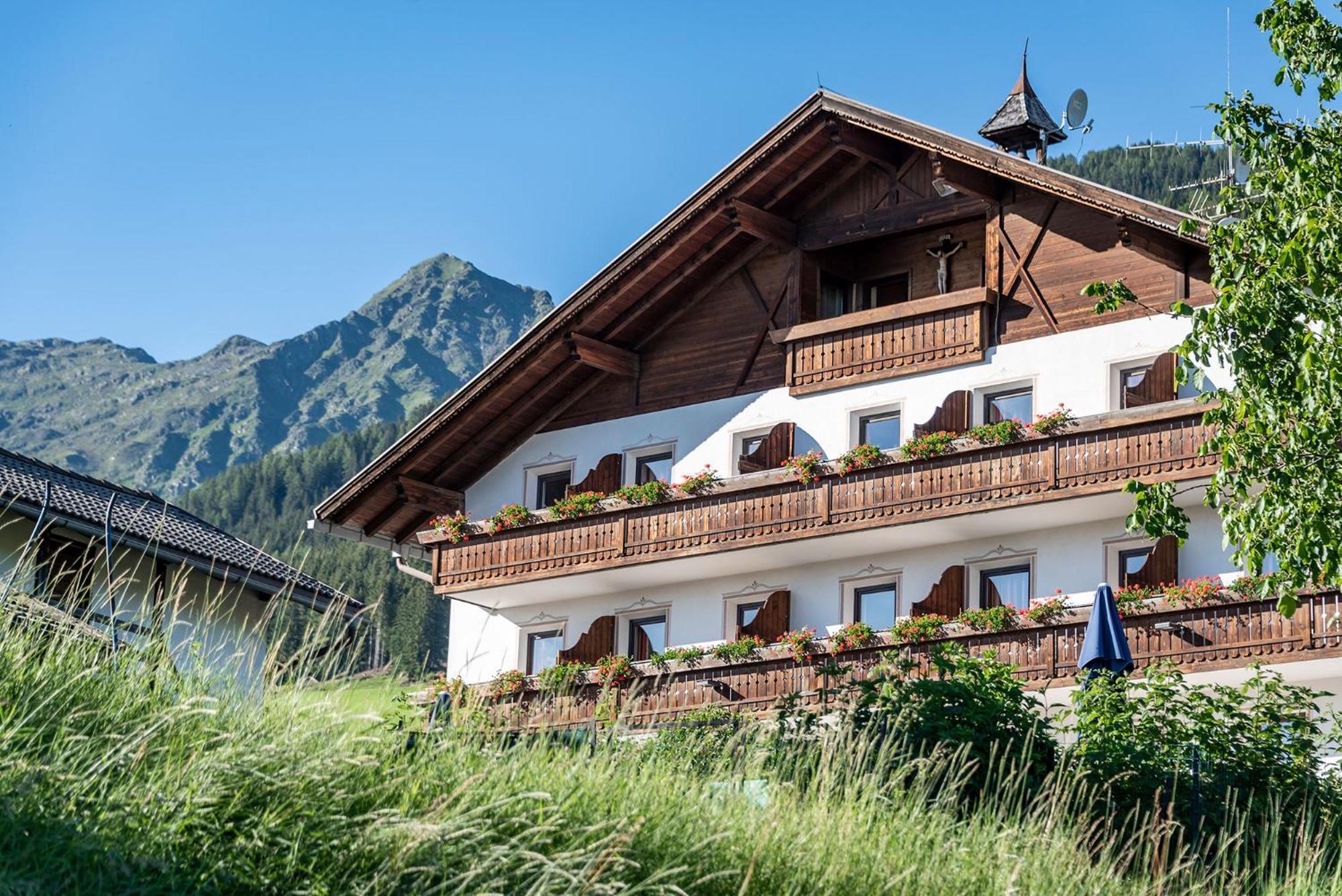 Hotel Wiedenhofer Terento Bagian luar foto
